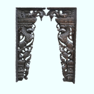 Pair of Yali Brackets